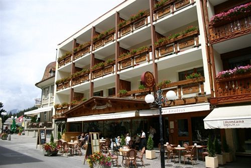 Hotel Olympic - Montana Center ครองส์มอนตานา ภายนอก รูปภาพ